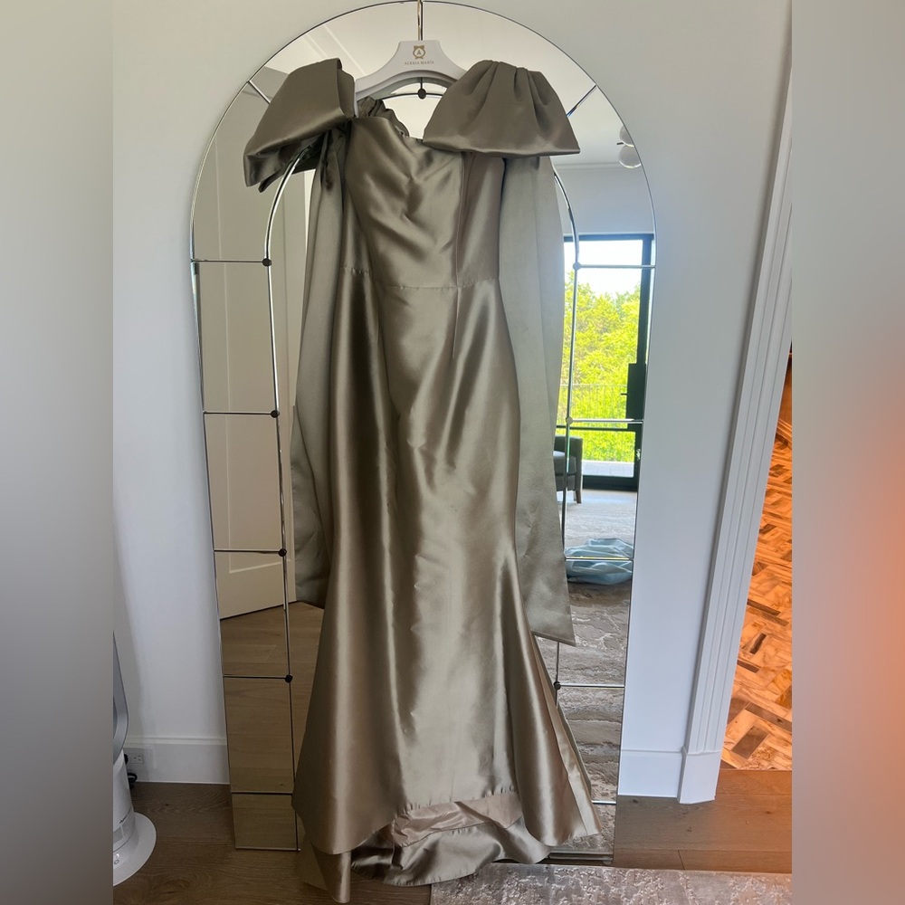 Champagne Alexia Maria Gown NWT